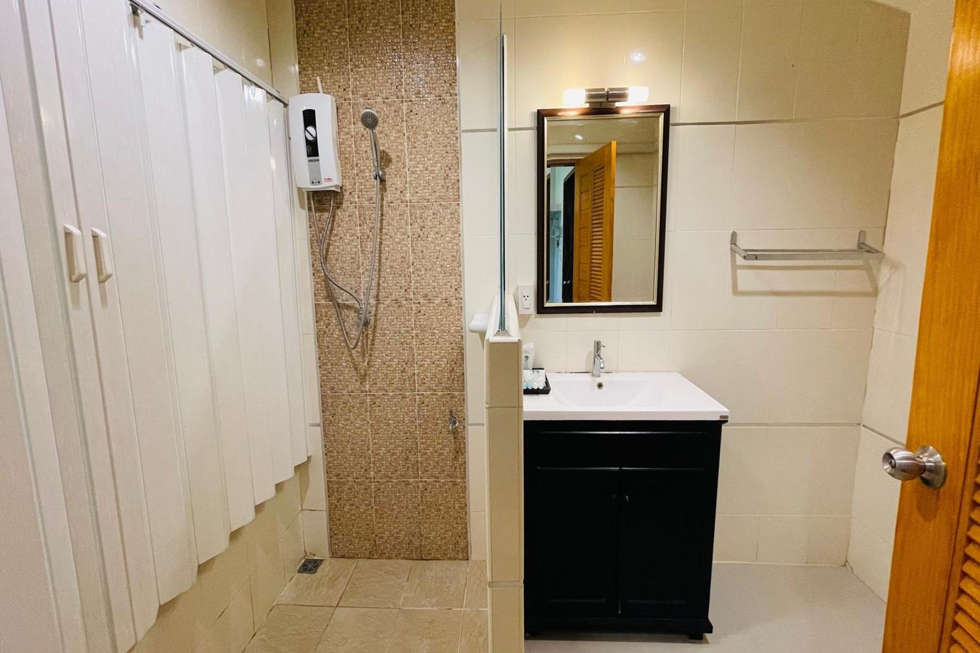 Baan Rim Kwai Paerimnam Resort Kanchanaburi Ngoại thất bức ảnh